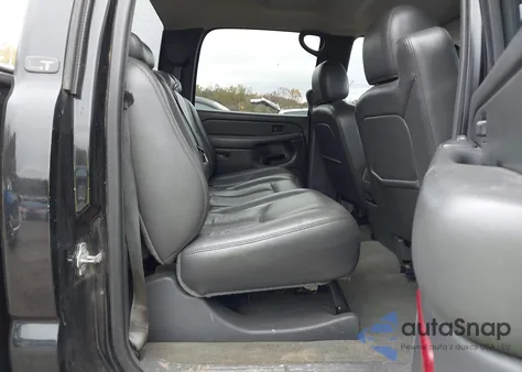 2006 Chevrolet Silverado 2500Hd Lt2 z USA, uszkodzony, nr VIN 1GCHK23236F106180